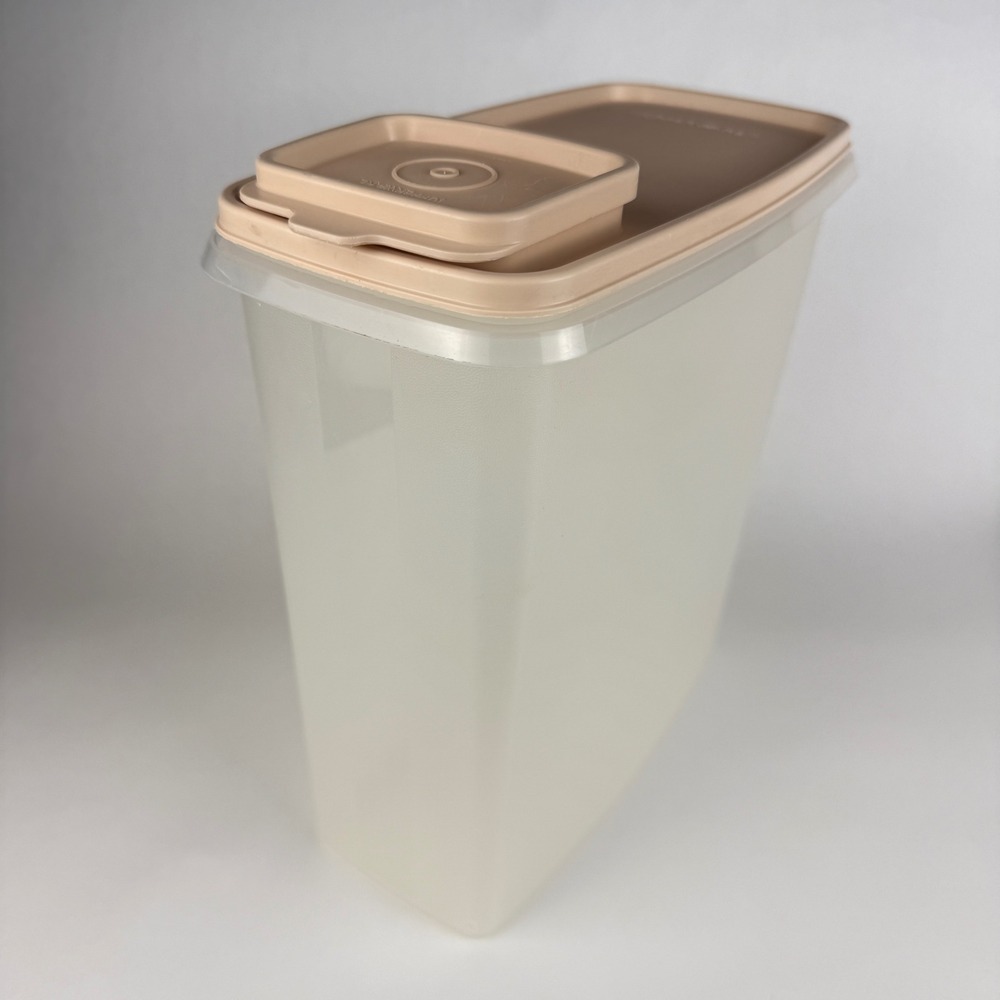 VINTAGE Tupperware Cereal Storer Pour Spout Tan Lid 1588-7 1590-1